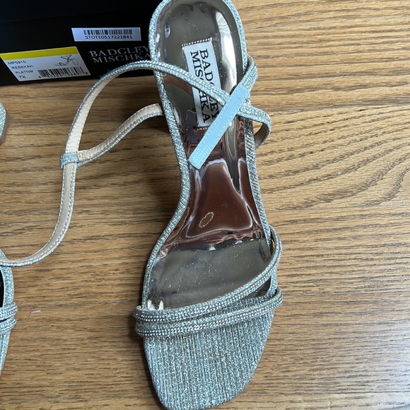 Badgley Mischka block heal sandal - Picture 10 of 12